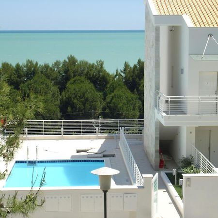 פינטו Cerrano Park Resort מראה חיצוני תמונה