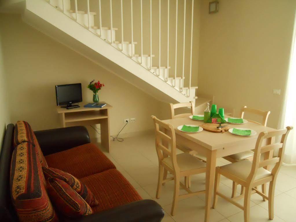 פינטו Cerrano Park Resort מראה חיצוני תמונה