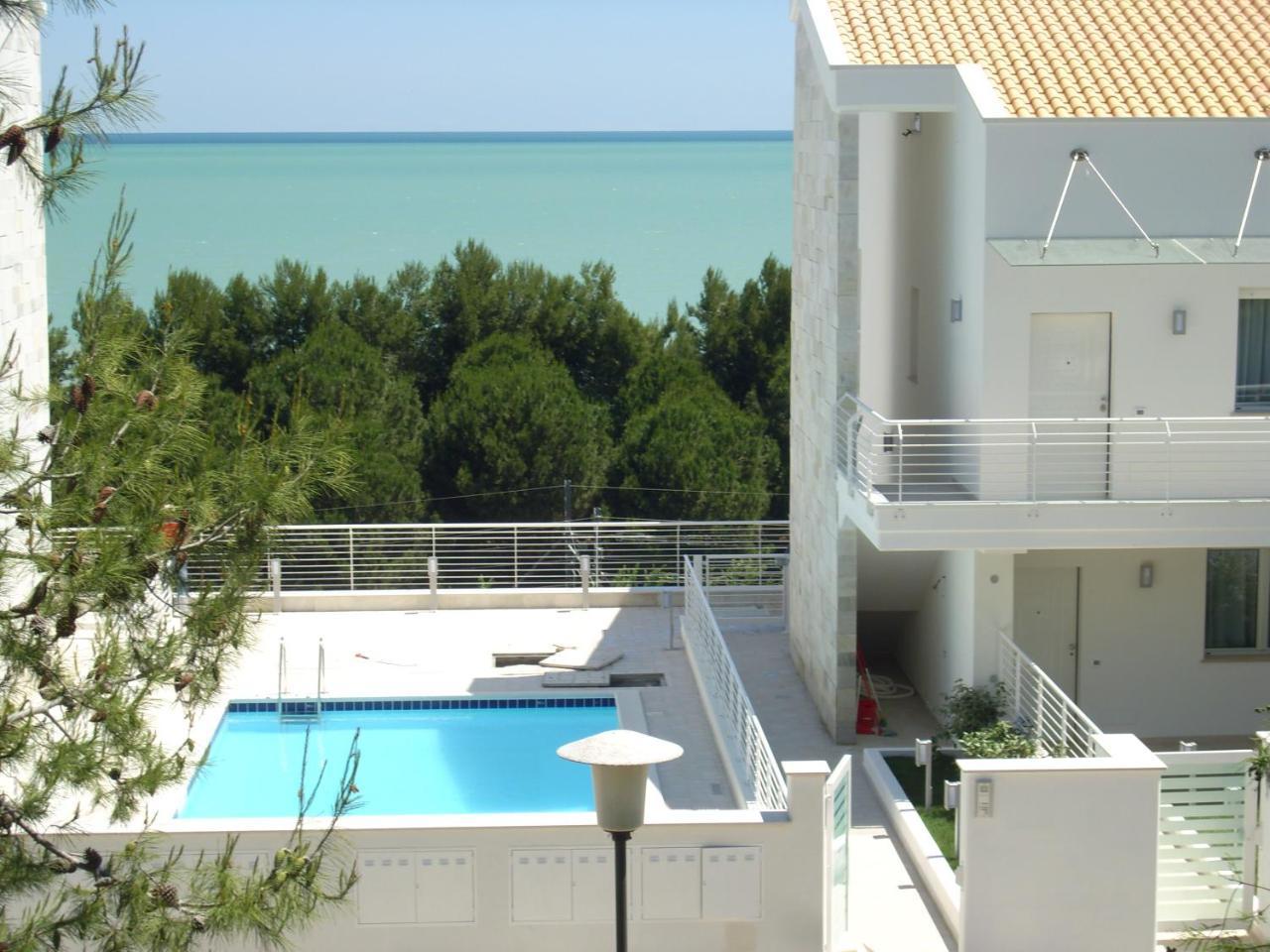 פינטו Cerrano Park Resort מראה חיצוני תמונה